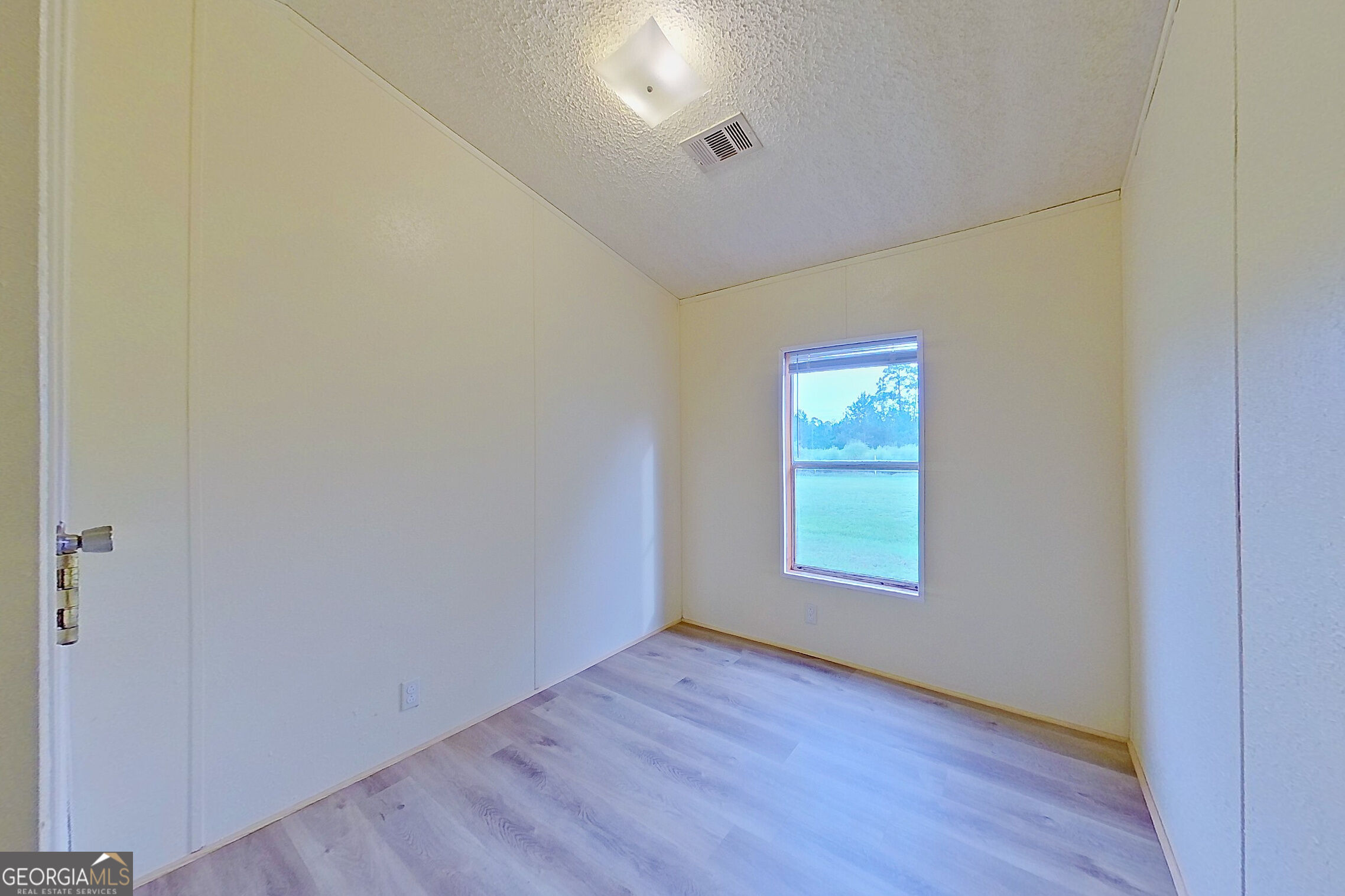 601 Walker Road Waycross, GA 31503 - Photo 20 of 28 Gallery Image 20