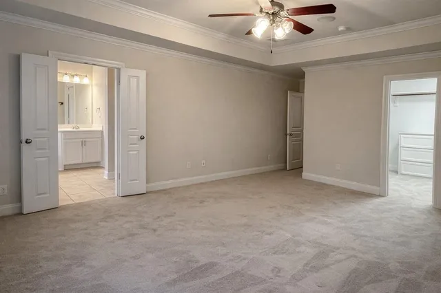 a view of walk in closet