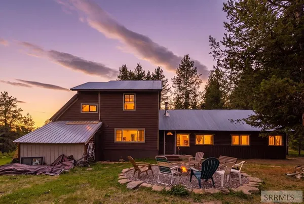 $424,000 | 3524 Montauk Drive, Island Park, ID 83429