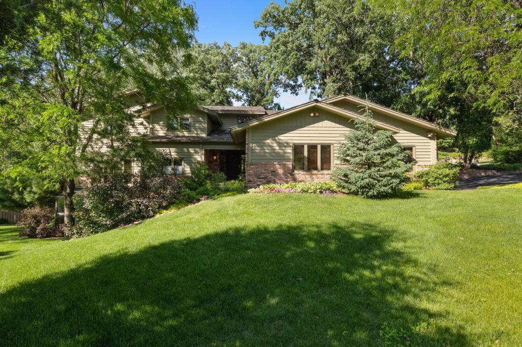 13200 Cardinal Creek Road Eden Prairie, MN 55346 - Photo 1 of 1 Gallery Image 1