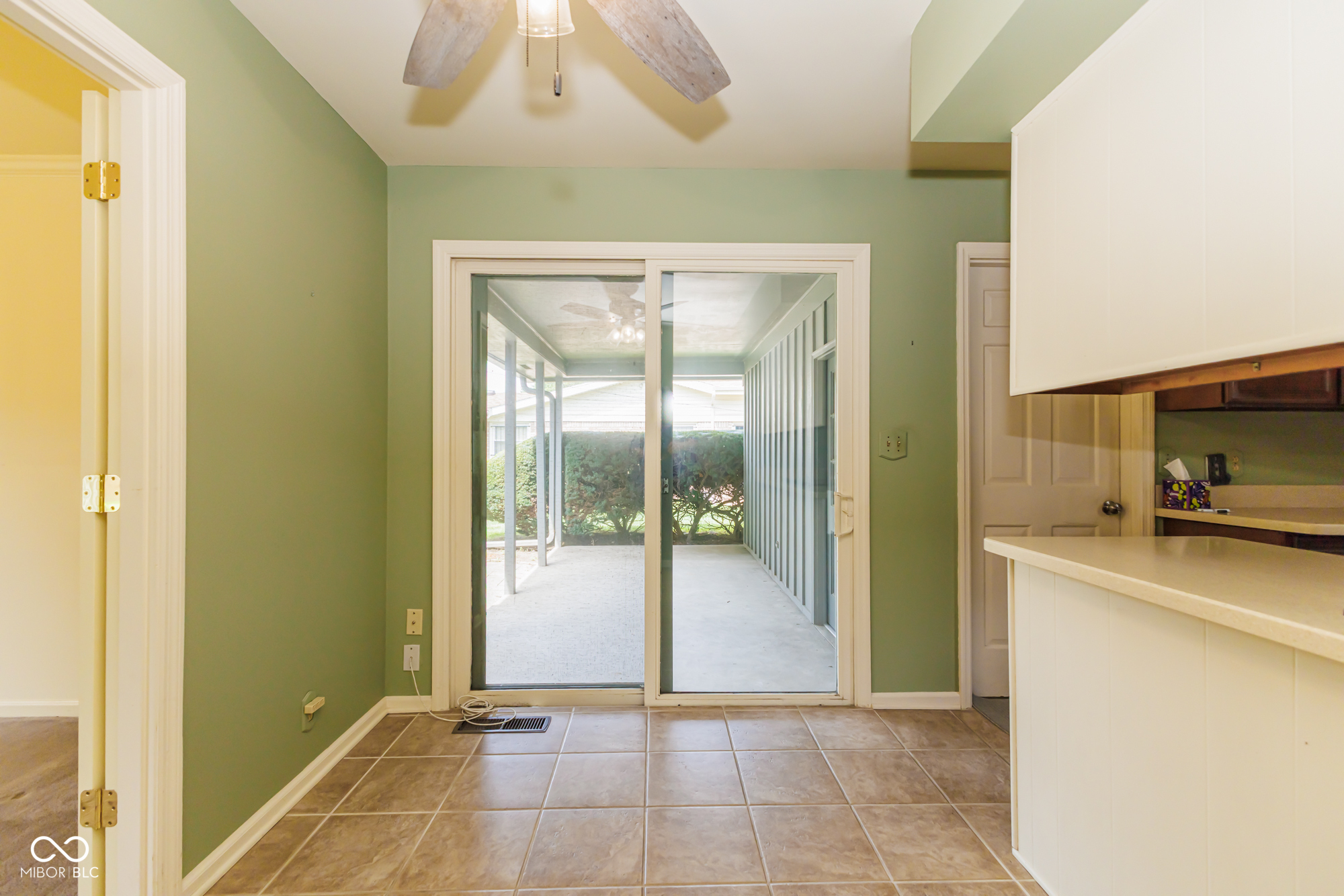 3219 Greenbriar Road Anderson, IN 46011 - Photo 9 of 50