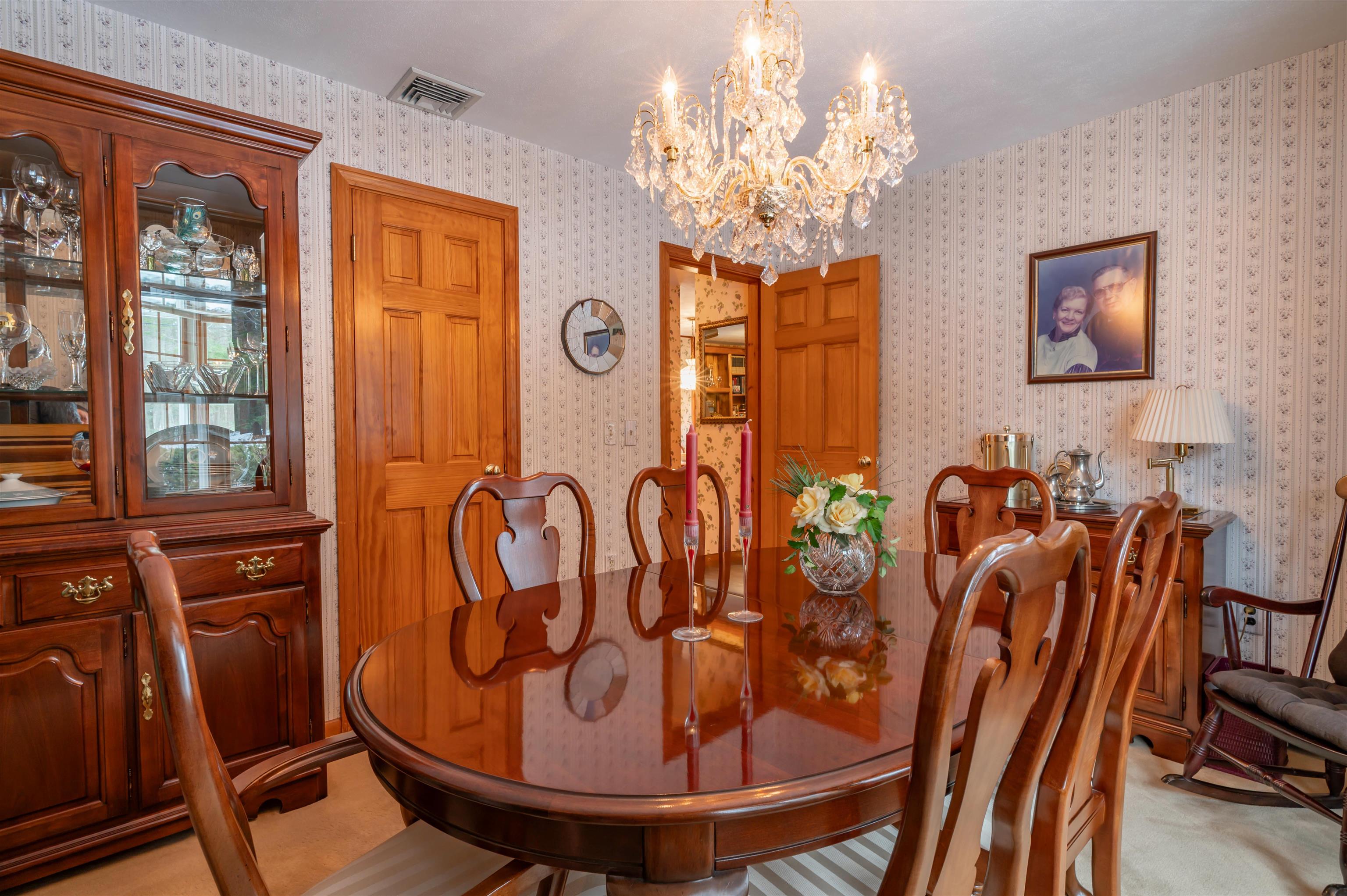 226 Amesbury Road Kensington, NH 03833 - Photo 14 of 59