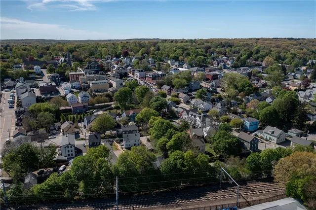 $287,600 | 32 Exchange Street, Unit 101, East Greenwich, RI 02818