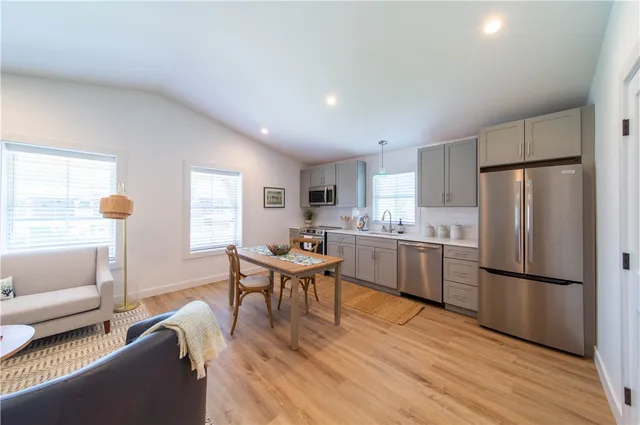 $287,600 | 32 Exchange Street, Unit 101, East Greenwich, RI 02818