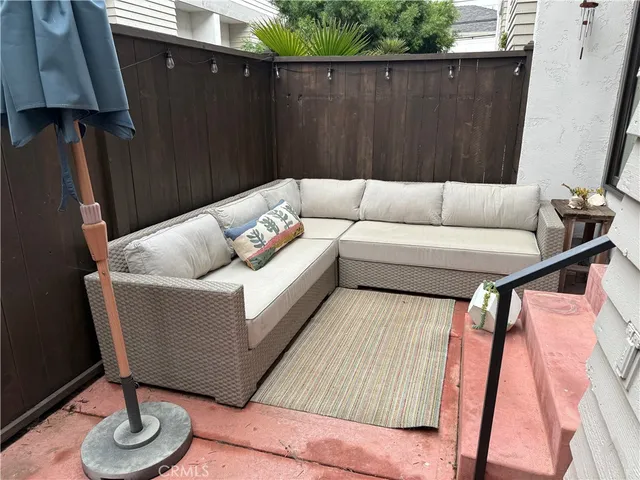 $5,500 | 333 Virginia Street, Unit 9, El Segundo, CA 90245