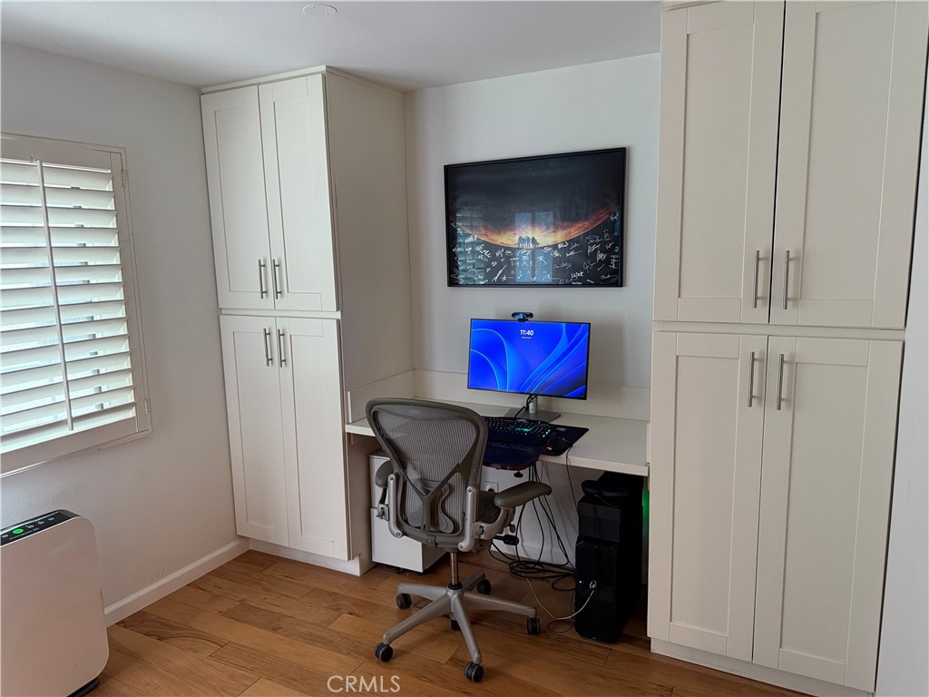 333 Virginia Street, Unit 9 El Segundo, CA 90245 - Photo 5 of 75 Office Nook - Staged