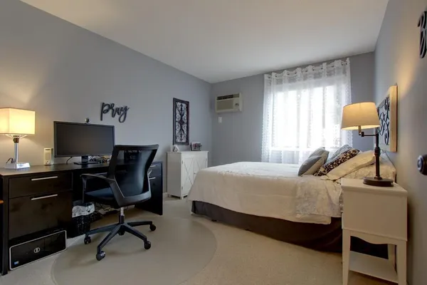 $185,000 | 7401 West 101st Street, Unit 121, Bloomington, MN 55438