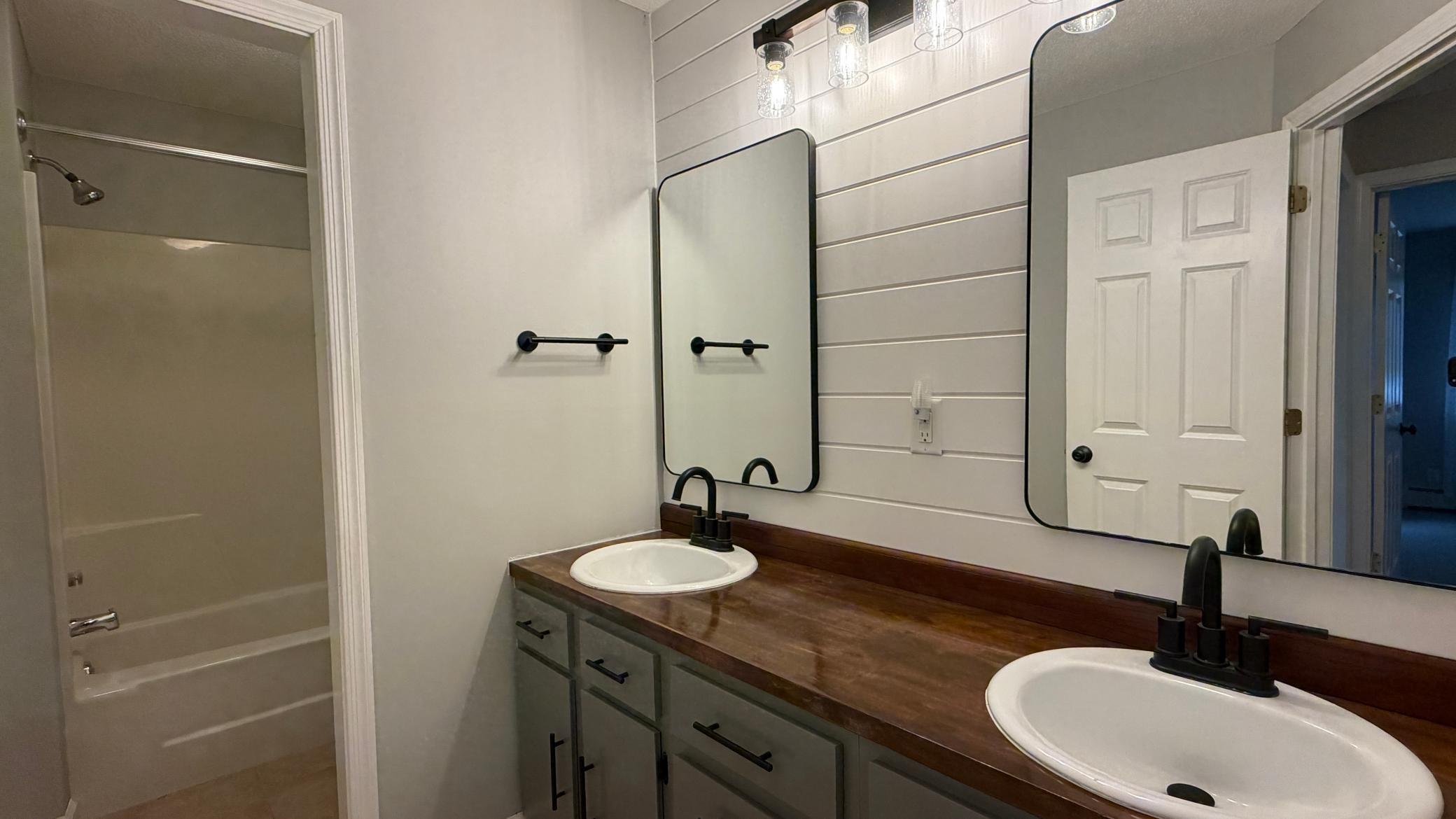 7401 West 101st Street, Unit 121 Bloomington, MN 55438 - Photo 13 of 26
