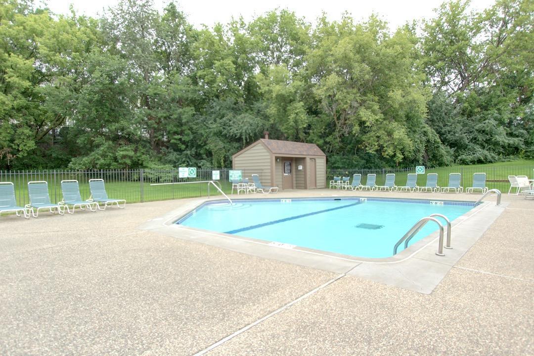7401 West 101st Street, Unit 121 Bloomington, MN 55438 - Photo 20 of 26