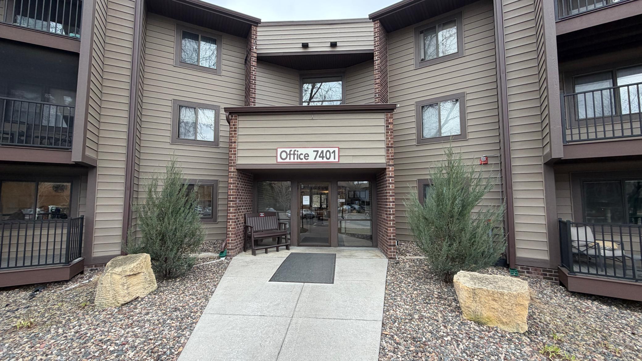7401 West 101st Street, Unit 121 Bloomington, MN 55438 - Photo 25 of 26