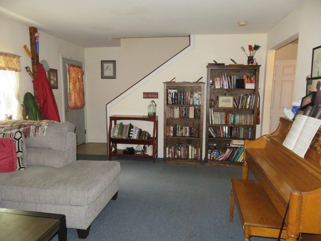 957 S Road Canaan, NH 03741 - Photo 4 of 18 Gallery Image 4