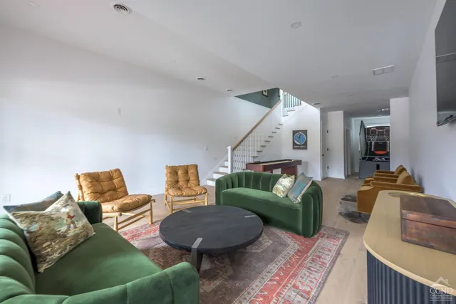 $1,400,000 | 17 Stonewall Lane, Delmar, NY 12054