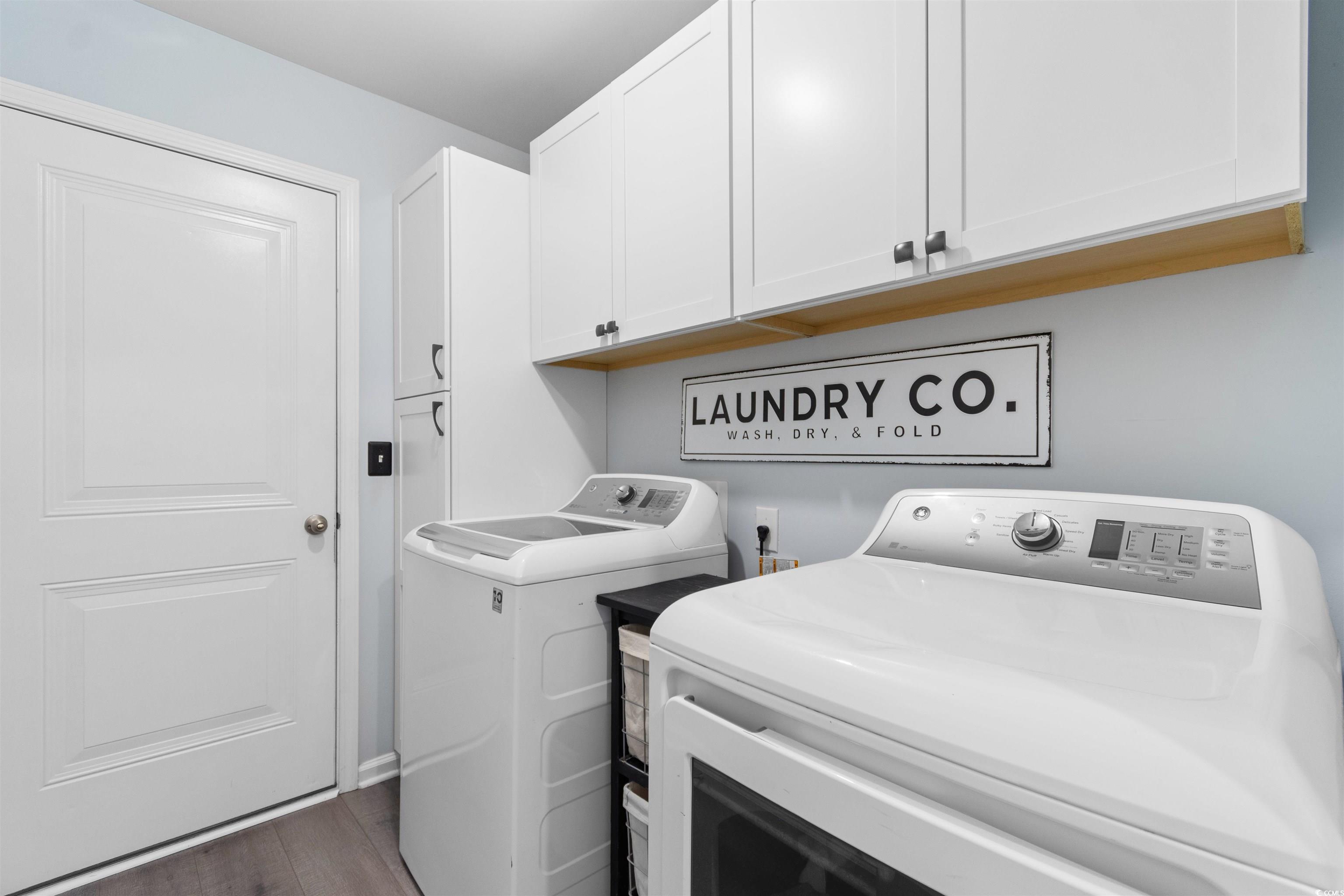 4380 Livorn Loop, Unit 4380 Myrtle Beach, SC 29579 - Photo 21 of 33 Full bath with vanity and curtained shower