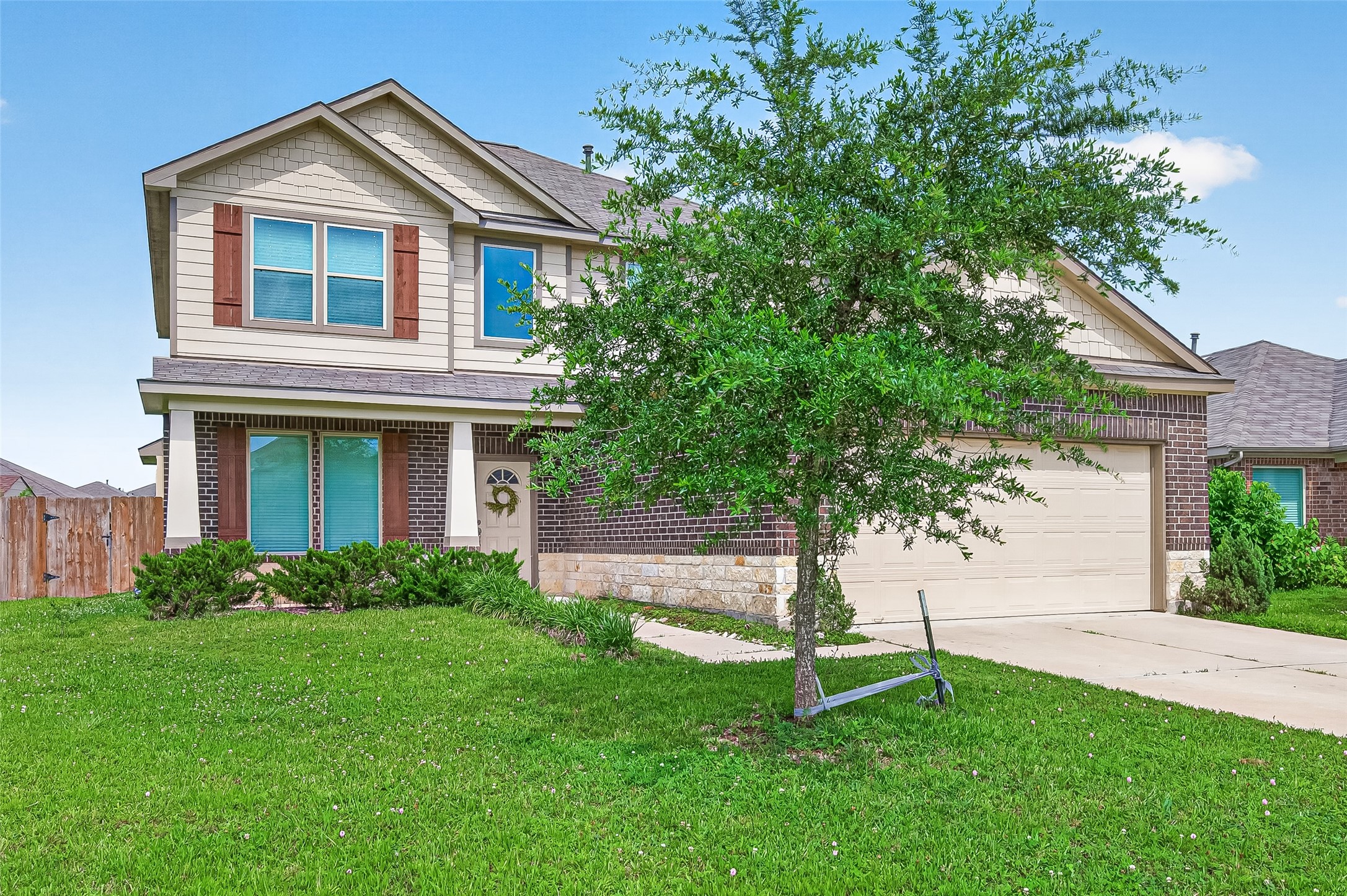6803 Alamitos Court Rosharon, TX 77583 - Photo 2 of 48