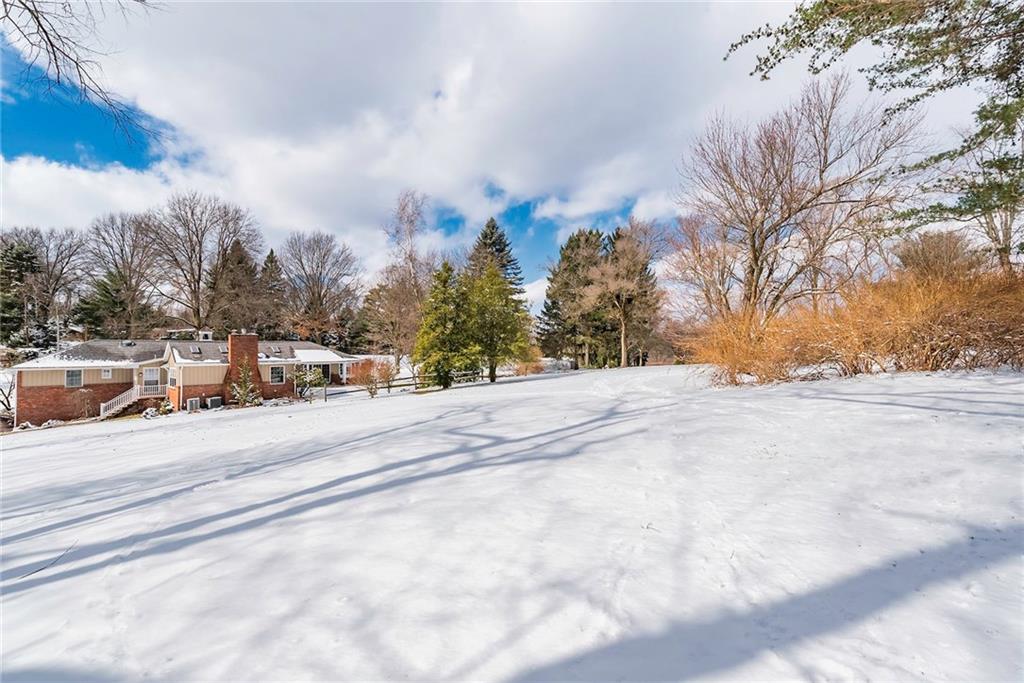 177 Canterbury Road Canonsburg, PA 15317 - Photo 23 of 25 Backyard.