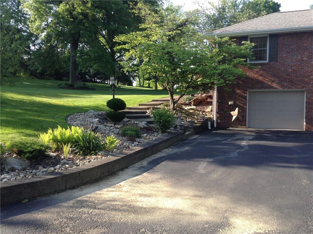 177 Canterbury Road Canonsburg, PA 15317 - Photo 25 of 25 Beautifully landscaped yard.