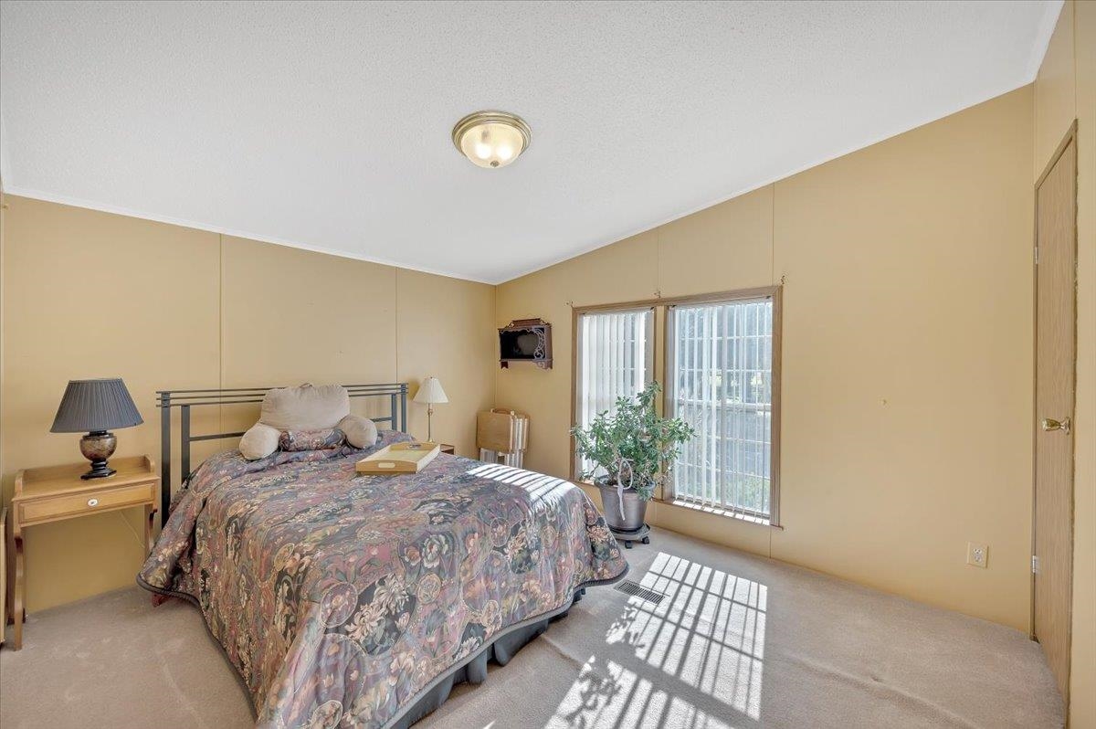 54250 Fairchild Road Macomb, MI 48042 - Photo 24 of 43 50095434-23.JPG