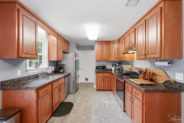 $460,000 | 3082 Woodbury Circle, Cantonment, FL 32533