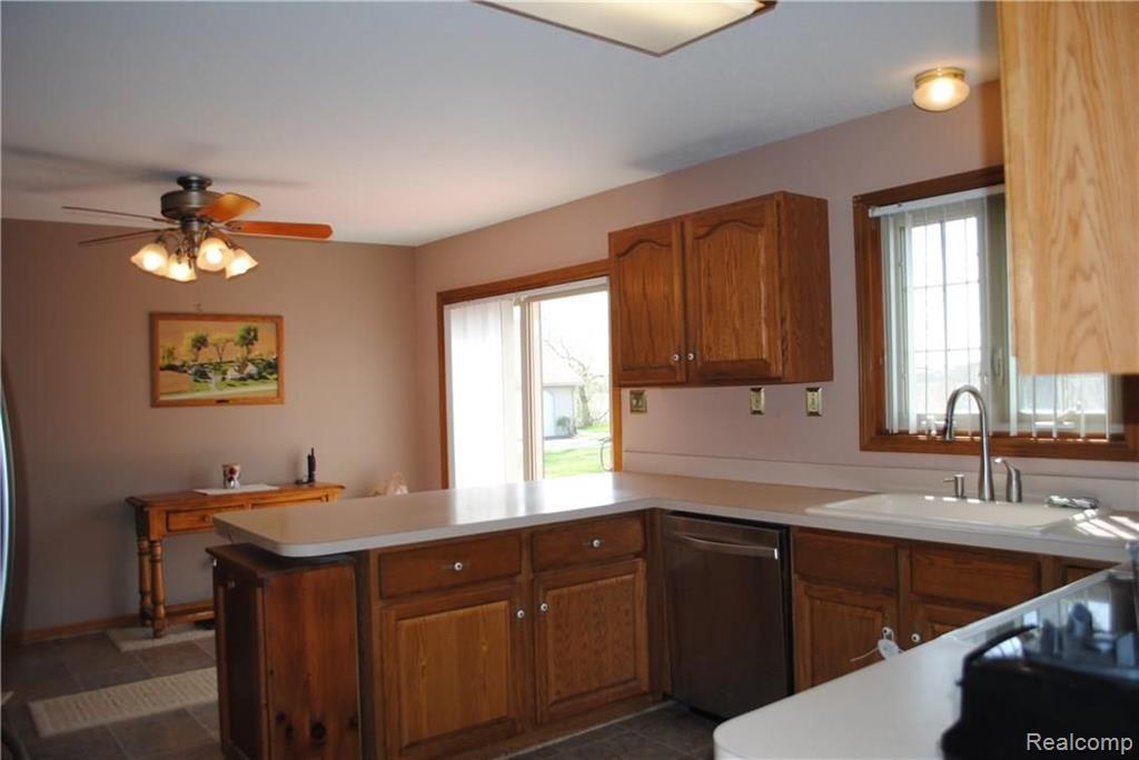 7569 Swan View Road Newport, MI 48166 - Photo 5 of 24