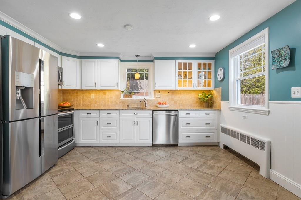 13 Winslow Road Sharon, MA 02067 - Photo 4 of 29 Gallery Image 4