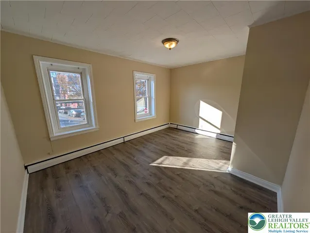 $1,395 | 151 North Railroad Street, Allentown, PA 18102