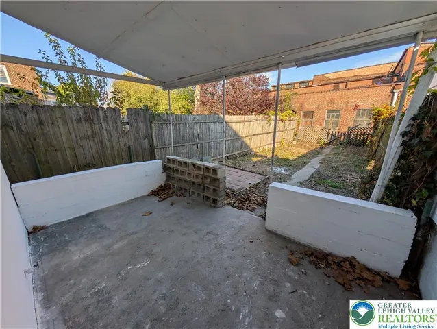 $1,395 | 151 North Railroad Street, Allentown, PA 18102