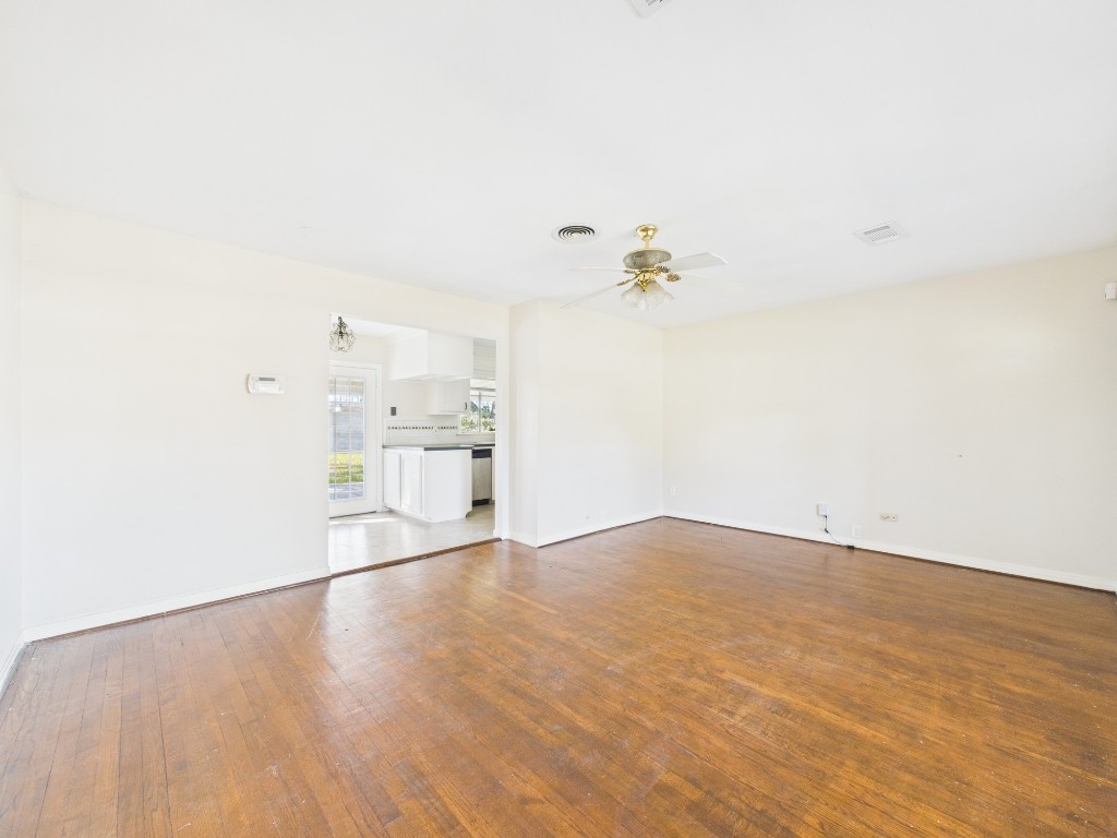3035 Guese Road Houston, TX 77018 - Photo 5 of 20 a view of empty room with wooden floor