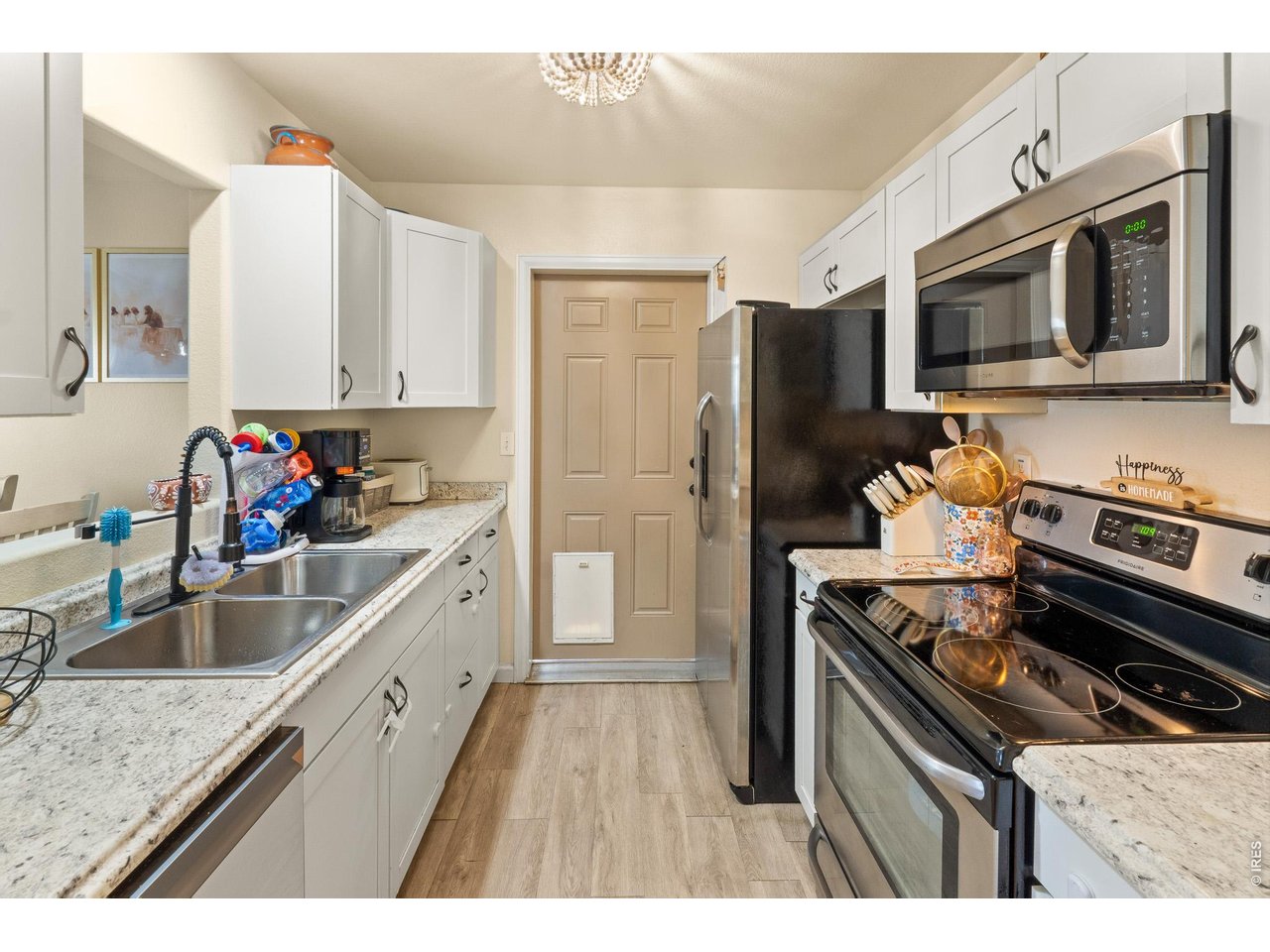 3705 Riverside Parkway Evans, CO 80620 - Photo 11 of 32 Kitchen