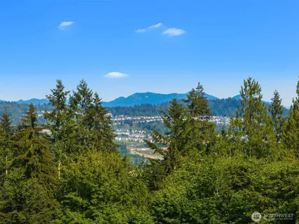 $1,888,000 | 5677 193rd Place Southeast, Issaquah, WA 98027