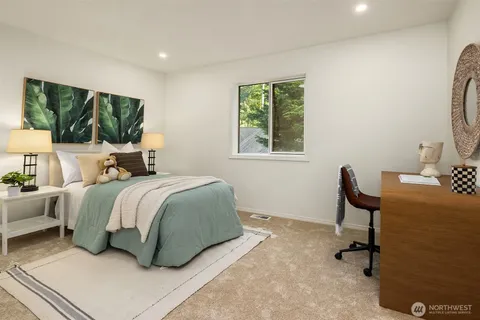 $1,888,000 | 5677 193rd Place Southeast, Issaquah, WA 98027