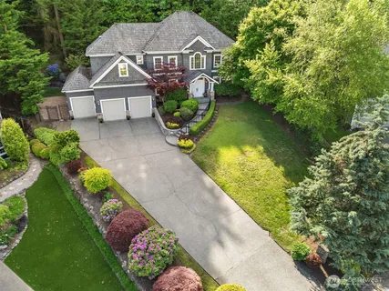 $1,888,000 | 5677 193rd Place Southeast, Issaquah, WA 98027