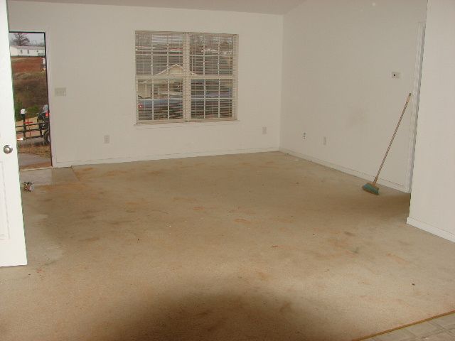 215 Riverbreeze Road Greenville, SC 29611 - Photo 3 of 12 Gallery Image 3