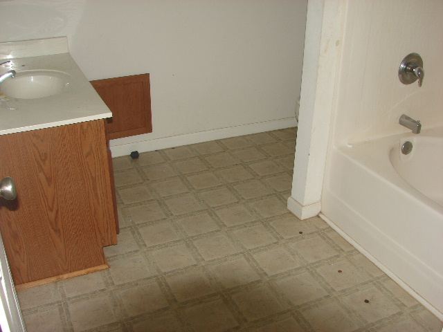 215 Riverbreeze Road Greenville, SC 29611 - Photo 5 of 12 Gallery Image 5
