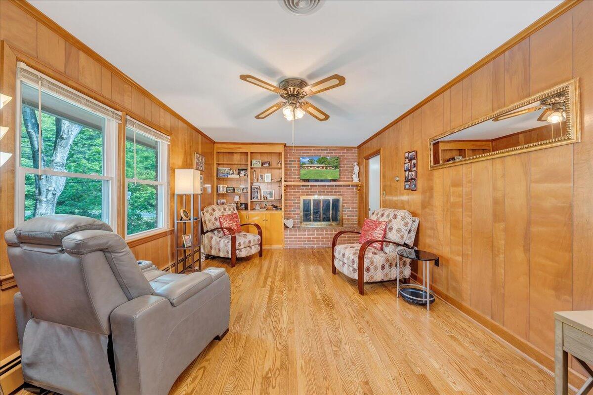 3598 Hartland Road Southwest Roanoke, VA 24015 - Photo 12 of 33 07-MIB01524
