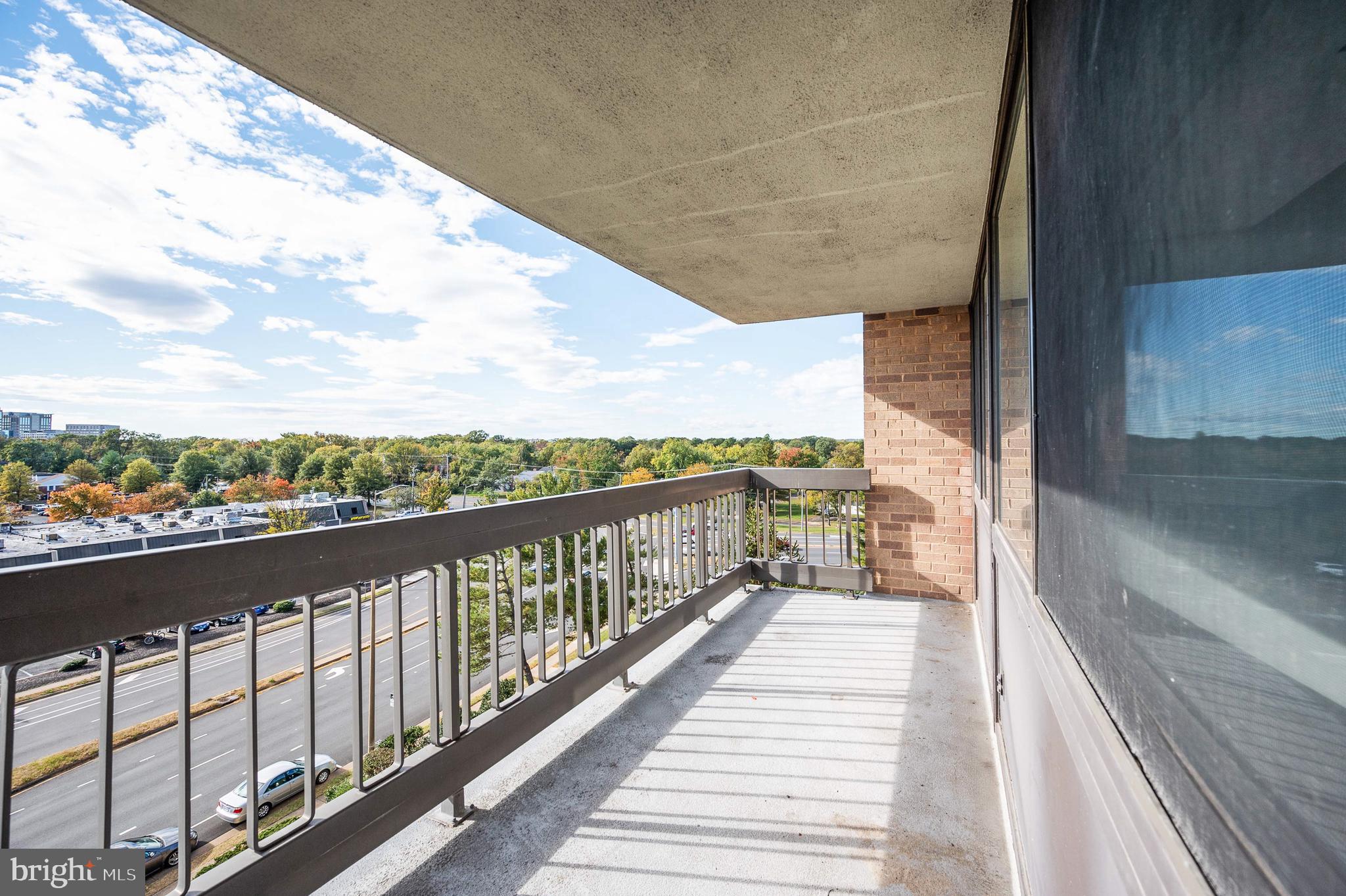 5501 Seminary Road, Unit 511S Falls Church, VA 22041 - Photo 7 of 44 a view of balcony with city view