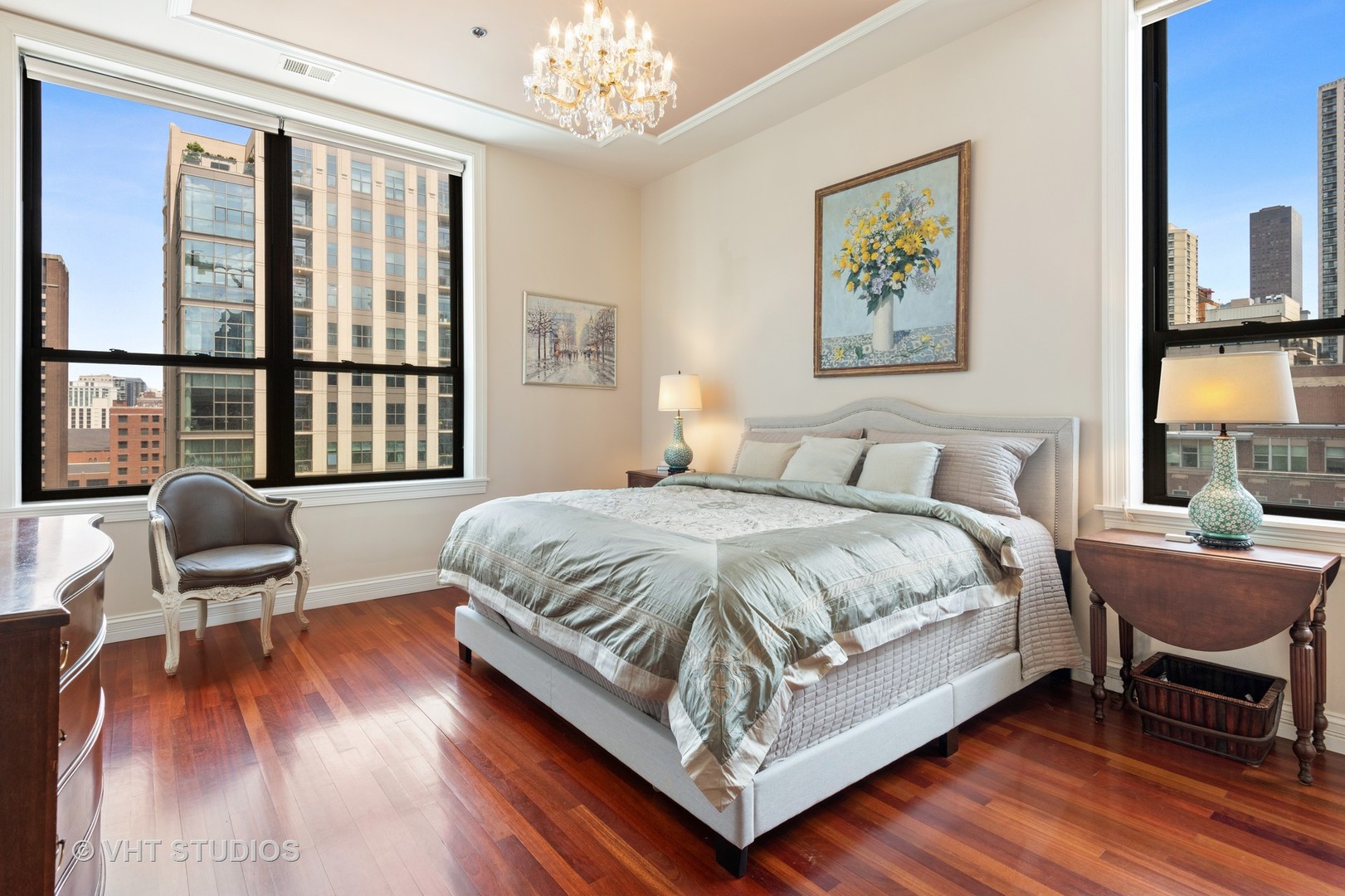 152 West Huron Street, Unit 7 Chicago, IL 60654 - Photo 13 of 32