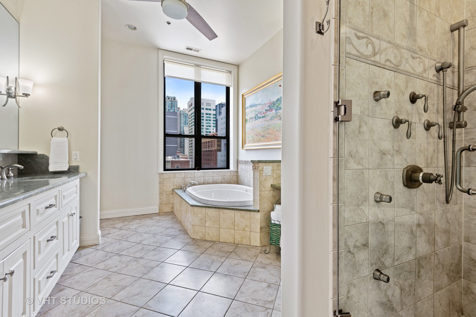 152 West Huron Street, Unit 7 Chicago, IL 60654 - Photo 16 of 32