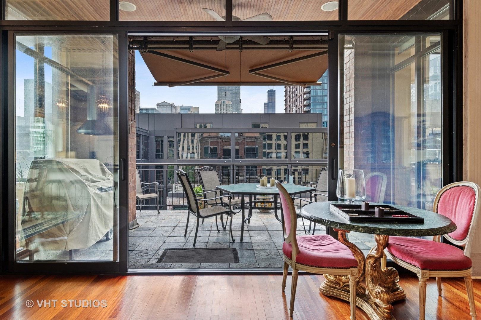 152 West Huron Street, Unit 7 Chicago, IL 60654 - Photo 26 of 32