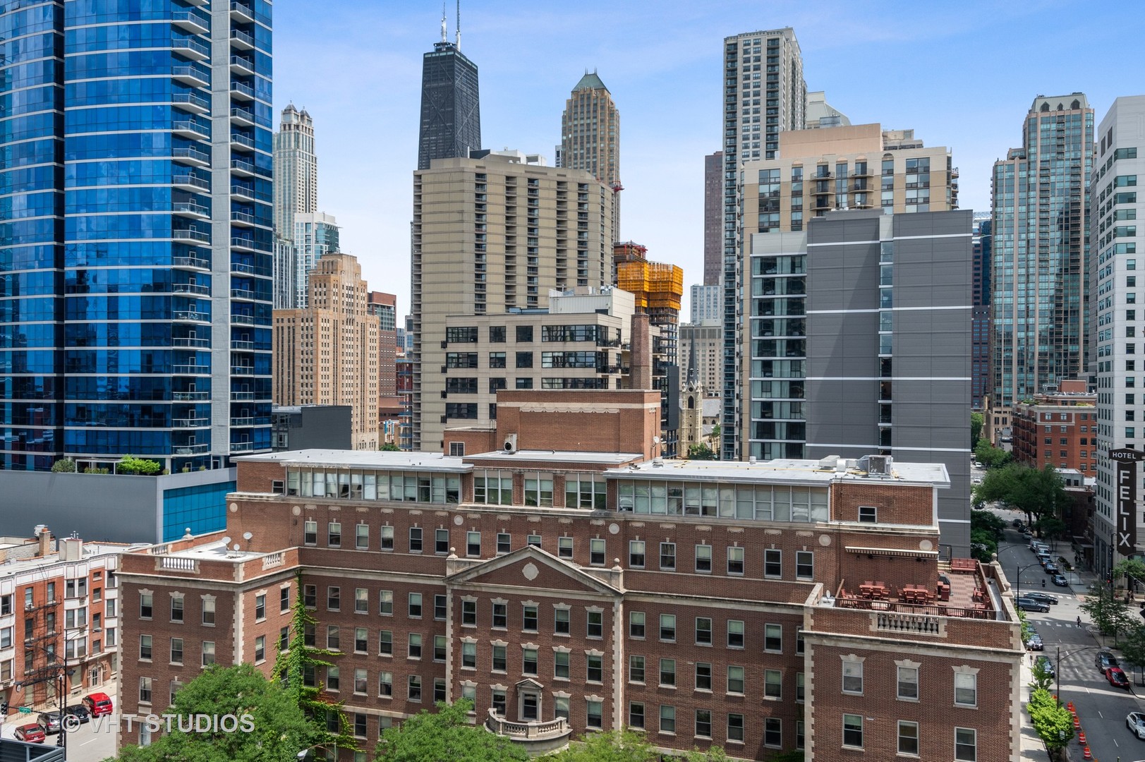 152 West Huron Street, Unit 7 Chicago, IL 60654 - Photo 28 of 32