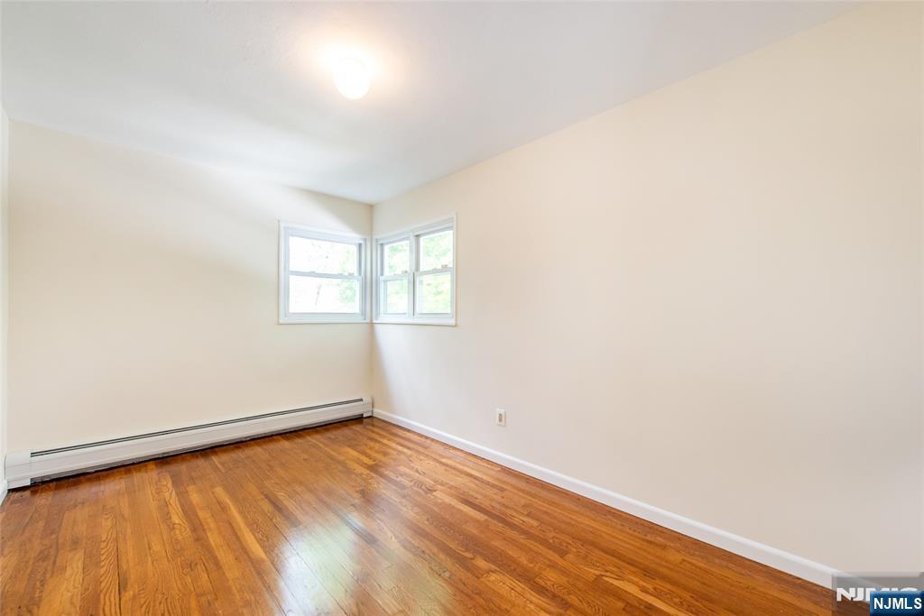 8 Pershing Street Emerson, NJ 07630 - Photo 14 of 25