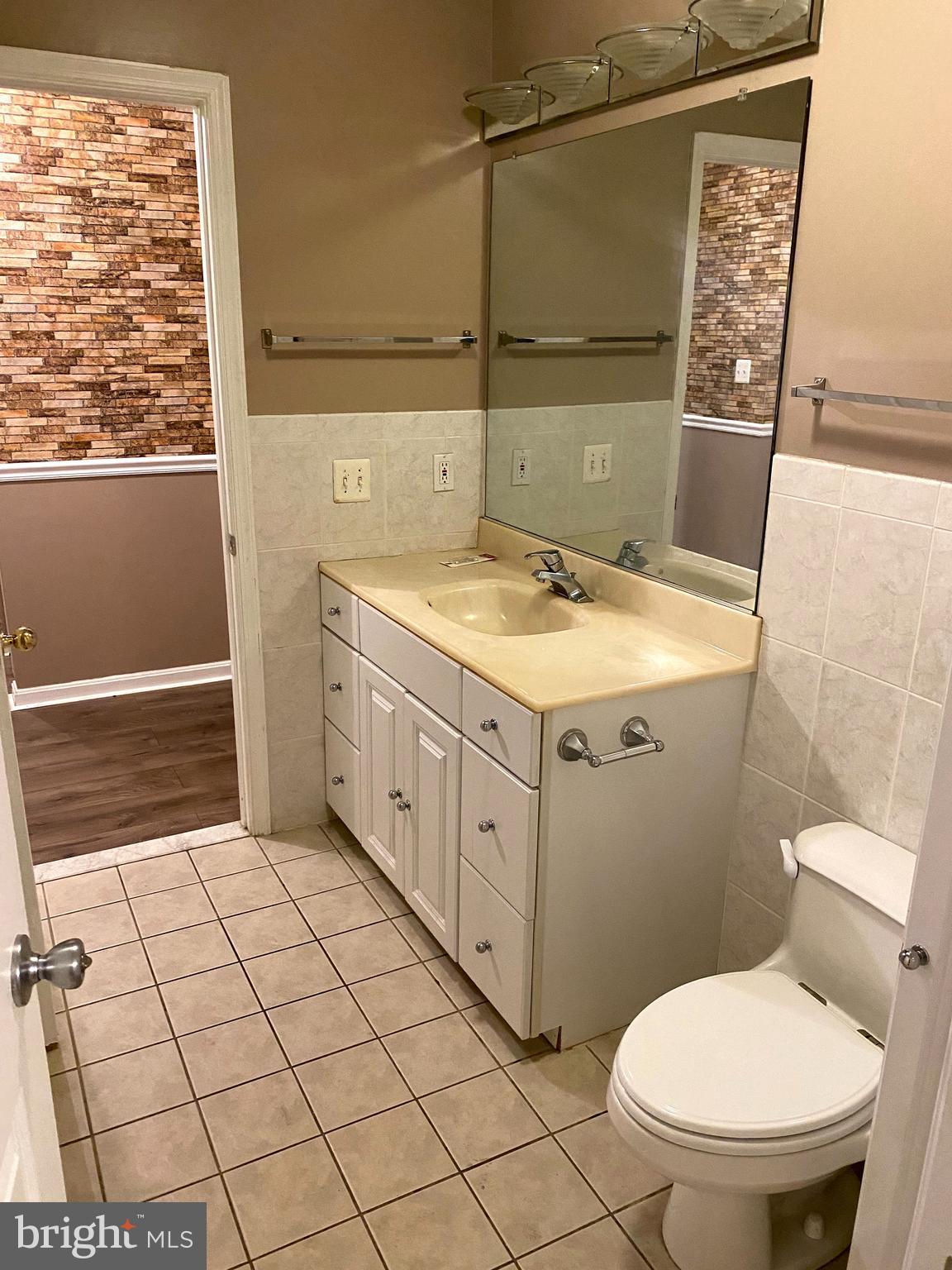 672 Kennington Road Reisterstown, MD 21136 - Photo 32 of 38 Gallery Image 32