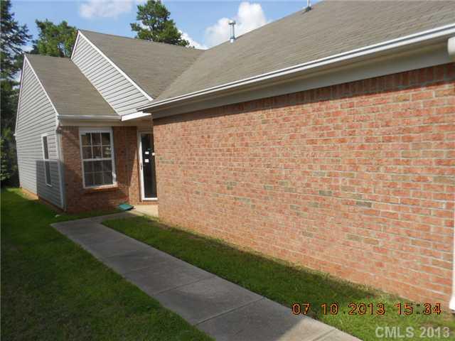 6717 Ridge Lane Road Charlotte, NC 28262 - Photo 2 of 6