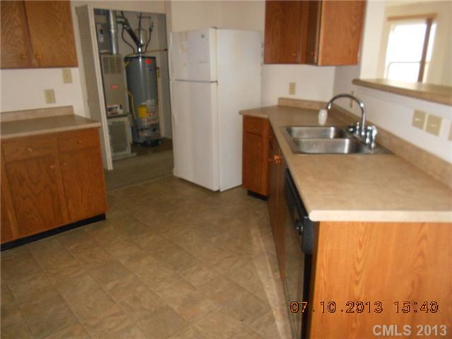 6717 Ridge Lane Road Charlotte, NC 28262 - Photo 6 of 6