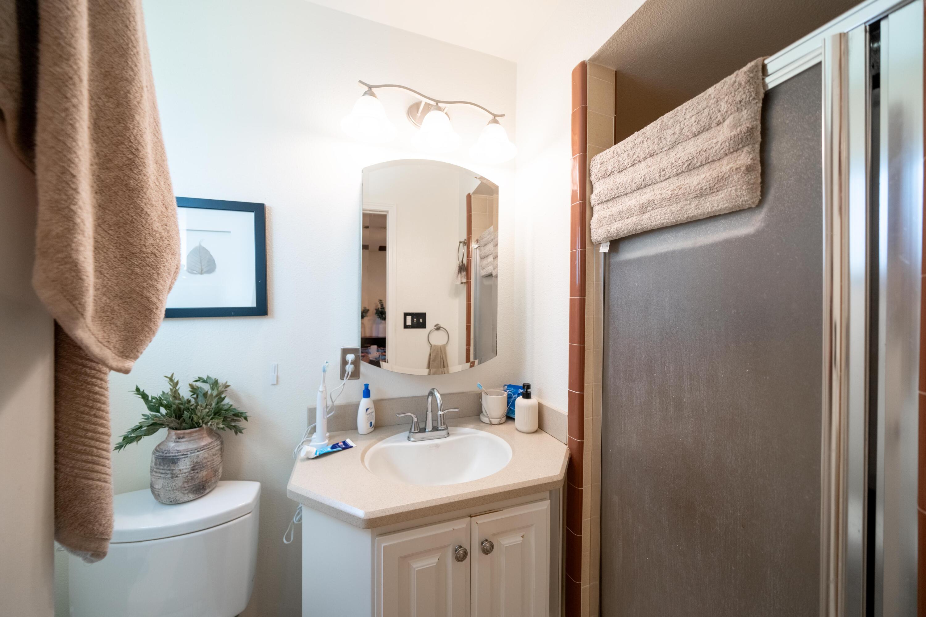1875 Riviera Drive Redding, CA 96001 - Photo 12 of 18 IMG-13