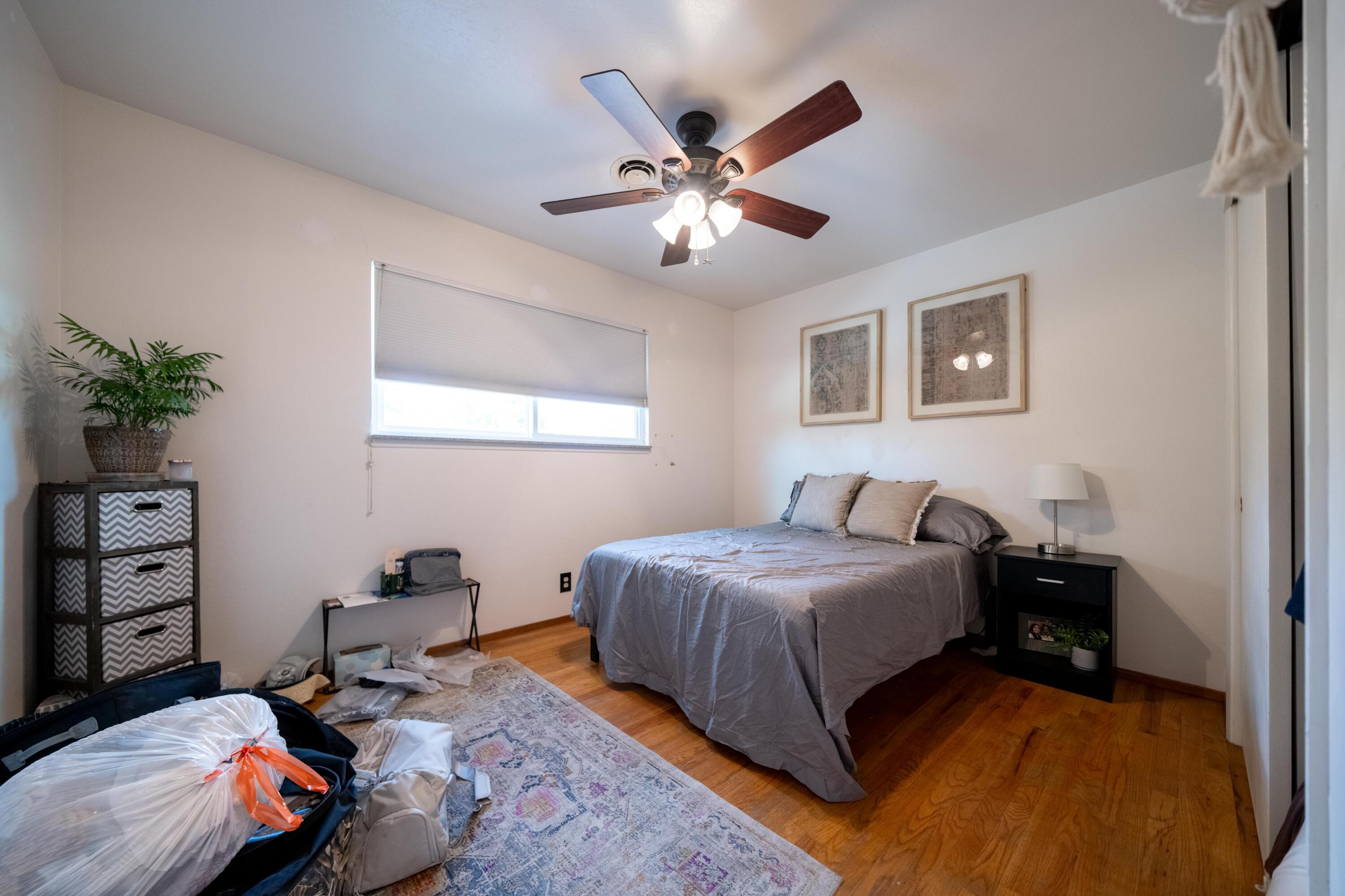 1875 Riviera Drive Redding, CA 96001 - Photo 13 of 18 IMG-14