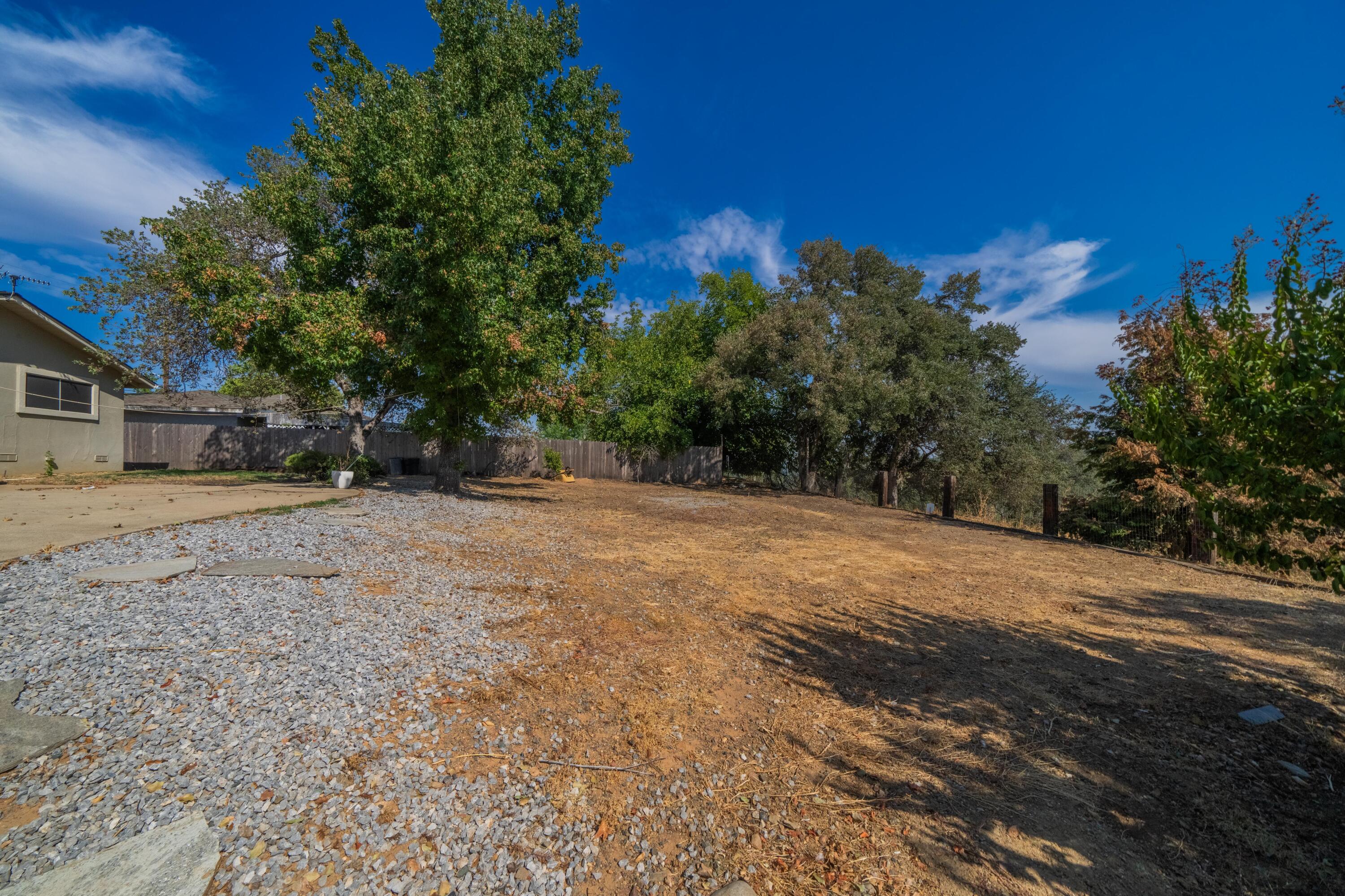 1875 Riviera Drive Redding, CA 96001 - Photo 17 of 18 IMG-20
