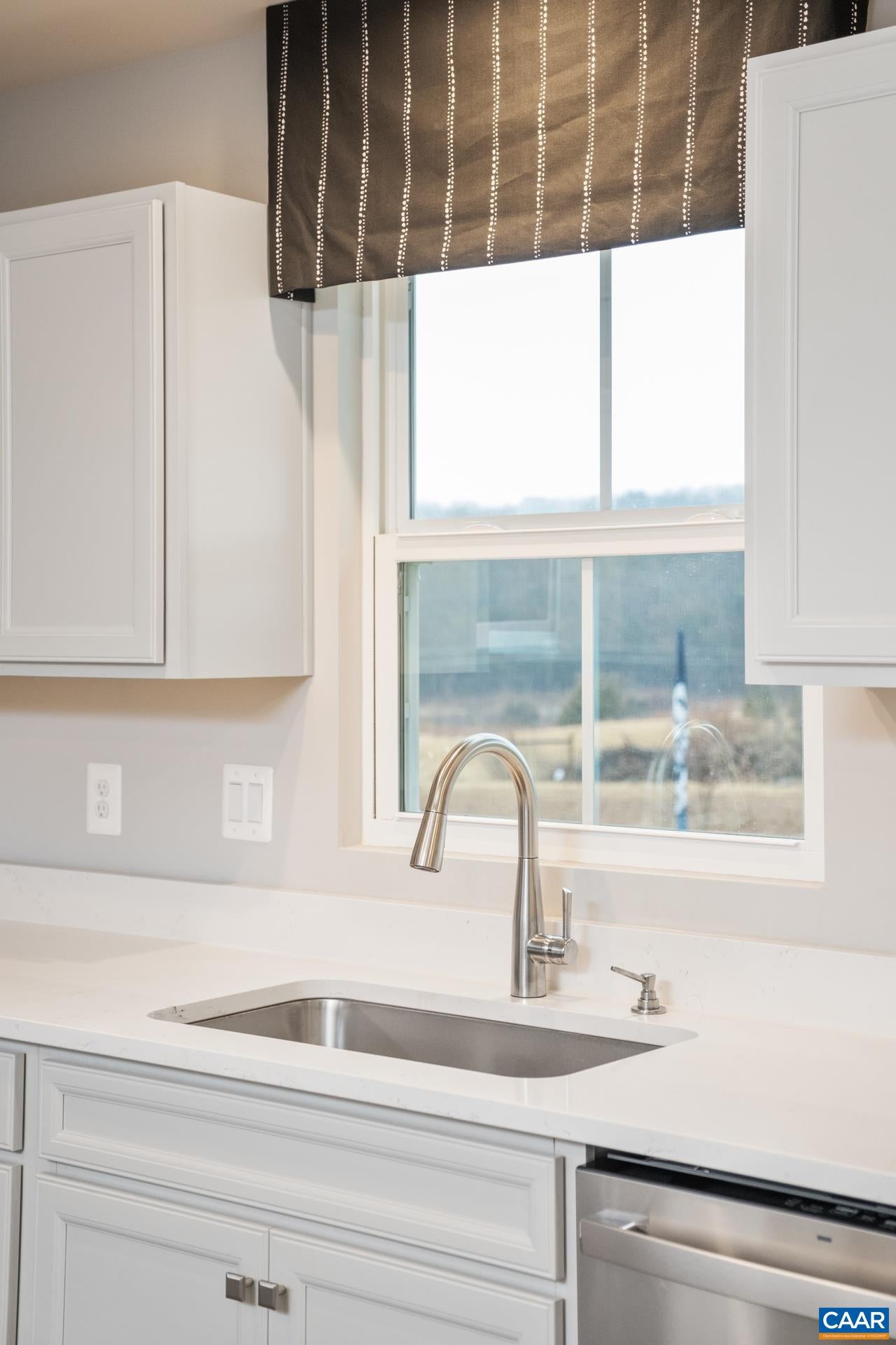 3675 Mayfield Road Harrisonburg, VA 22801 - Photo 8 of 22 Gallery Image 8