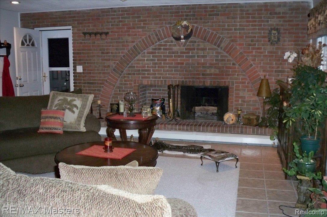 38698 Judd Road Belleville, MI 48111 - Photo 12 of 15 019