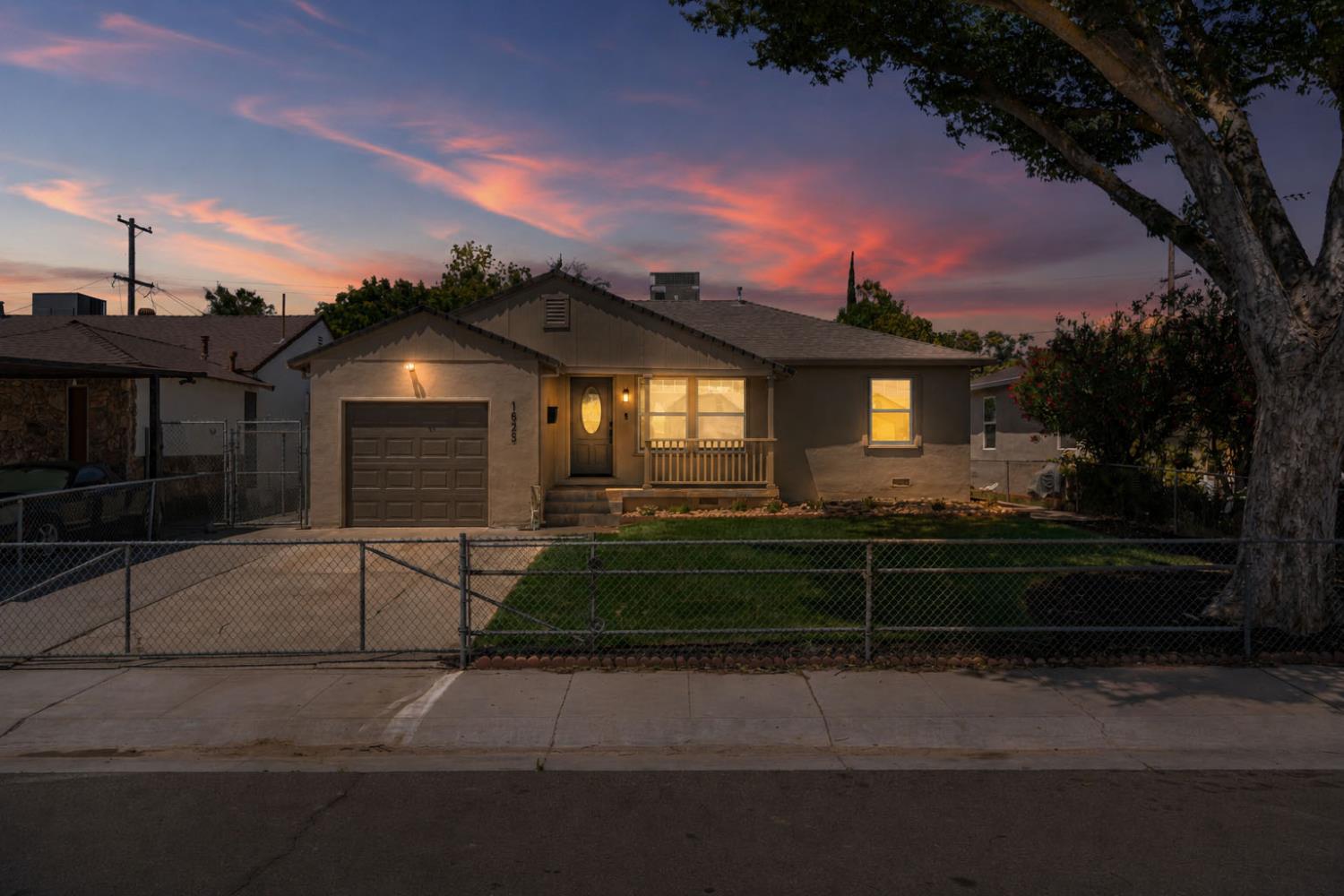 1625 Spring Street Stockton, CA 95206 - Photo 1 of 29