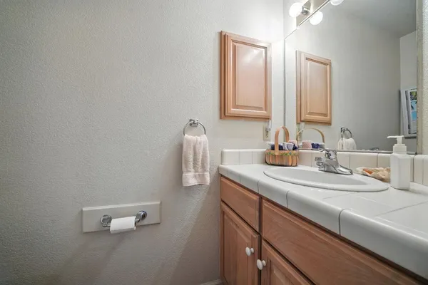 $475,000 | 31 Willet Court, Wallace, CA 95254